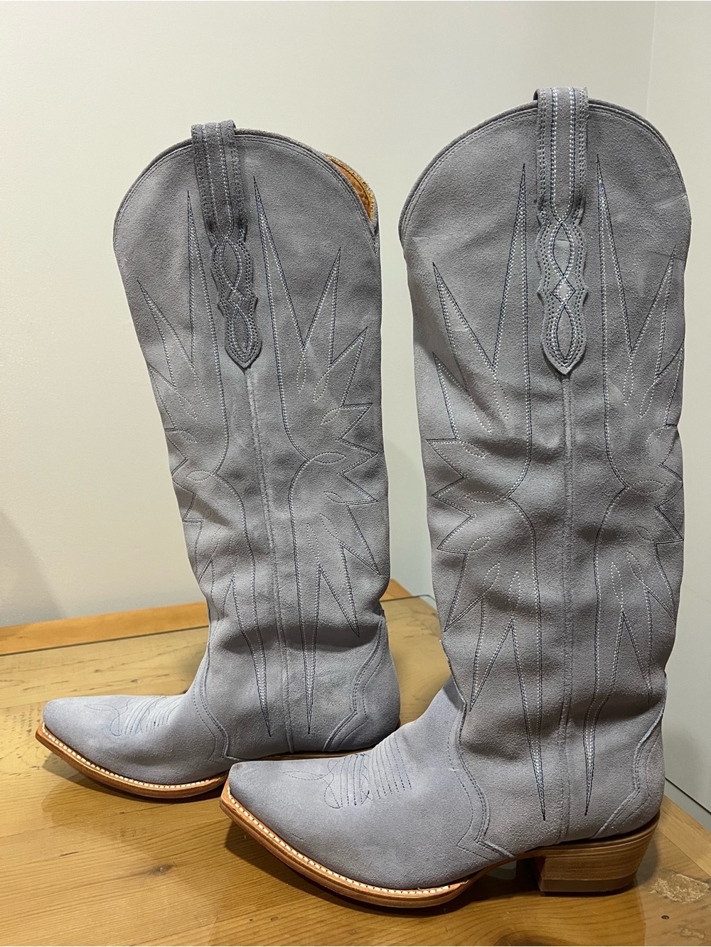 Tecovas Loretta Chambray Blue Western Embroidered Boots Size 9.5